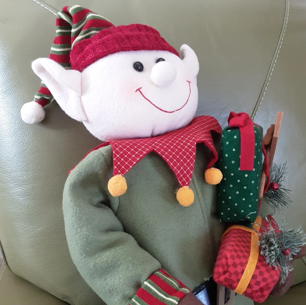 2 Ft Tall Elf Holding Merry Christmas Sign and Gifts - Vtg